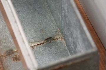 レトロ家具　昭和レトロ 古いブリキの小さなガラスケース(ショーケース)