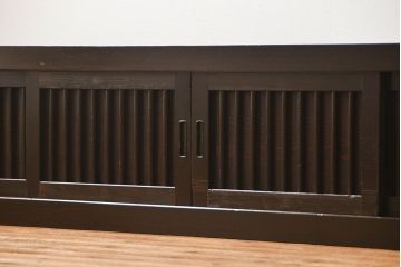 アンティーク家具　古民具・骨董 特大!九尺幅　重厚な水屋箪笥ローボード(2)(ローチェスト、テレビボード、テレビ台、キャビネット、収納棚)