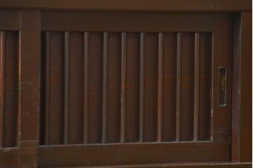 アンティーク家具　古民具・骨董 特大!九尺幅　重厚な水屋箪笥ローボード(2)(ローチェスト、テレビボード、テレビ台、キャビネット、収納棚)