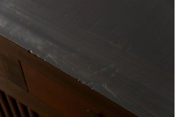 アンティーク家具　古民具・骨董 モダンな引き出し付き縦桟引き戸の重厚なローボード(テレビボード、水屋箪笥、テレビ台、キャビネット、収納棚)