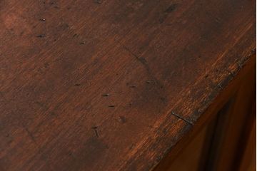 アンティーク家具　アンティーク 古いナラ材の脚付き収納棚　(サイドキャビネット、飾り棚、本棚)