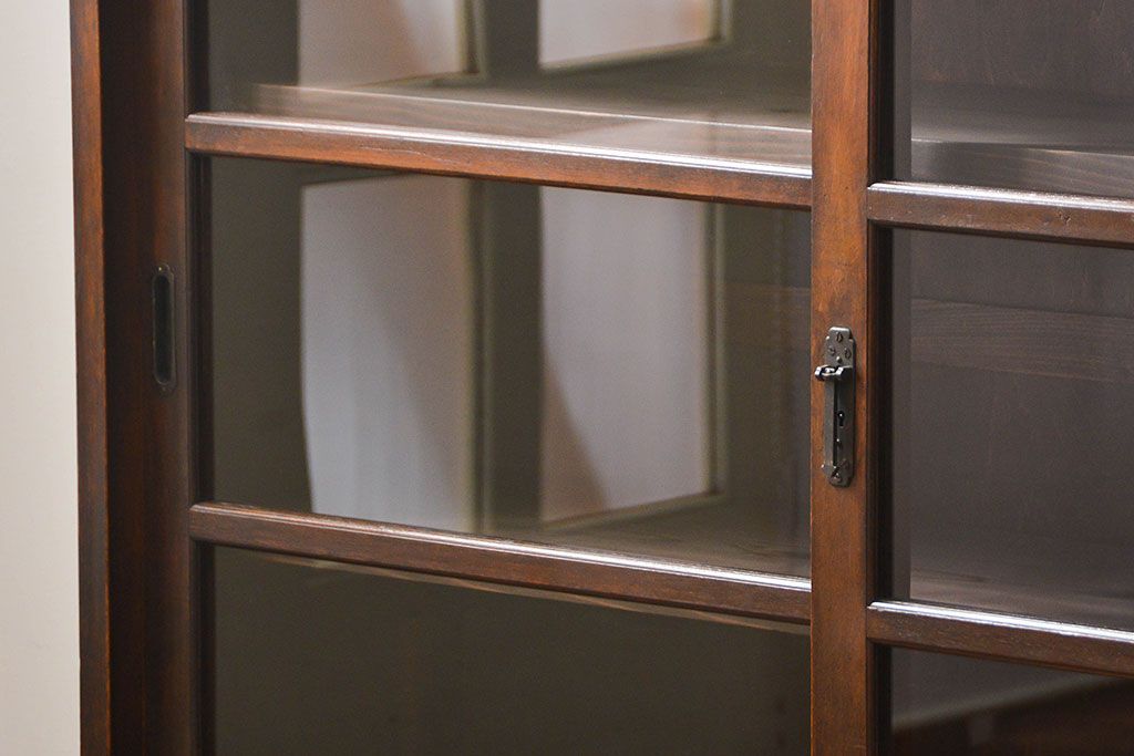 アンティーク家具　アンティーク 古いナラ材の脚付き収納棚　(サイドキャビネット、飾り棚、本棚)