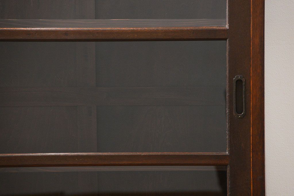 アンティーク家具　アンティーク 古いナラ材の脚付き収納棚　(サイドキャビネット、飾り棚、本棚)