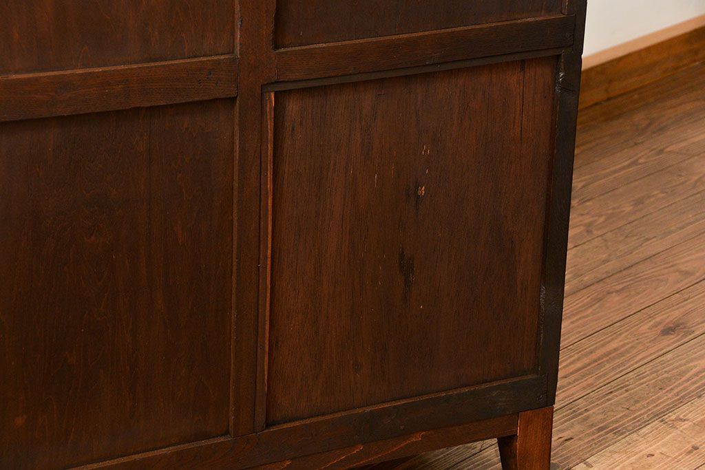 アンティーク家具　アンティーク 古いナラ材の脚付き収納棚　(サイドキャビネット、飾り棚、本棚)