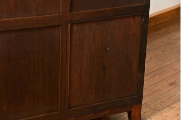 アンティーク家具　アンティーク 古いナラ材の脚付き収納棚　(サイドキャビネット、飾り棚、本棚)