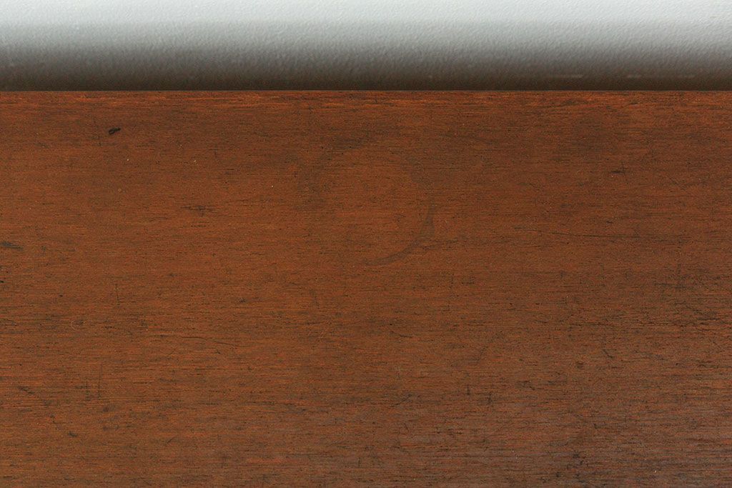 レトロ家具　昭和レトロ 古い木の引き出し付き横長本立て　(本棚、飾り棚)