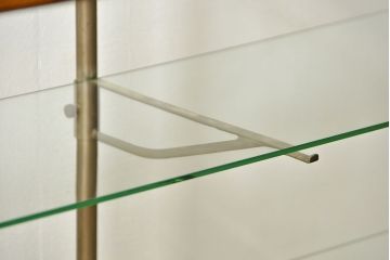 レトロ家具　昭和レトロ 古いナラ材のスタイリッシュな鉄脚ガラスケース(飾り棚、ショーケース)