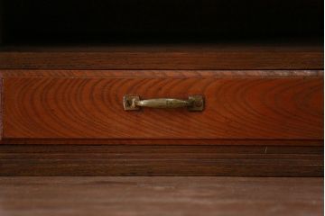 レトロ家具　昭和レトロ 古い木の引き出し付き書類棚(小引き出し)