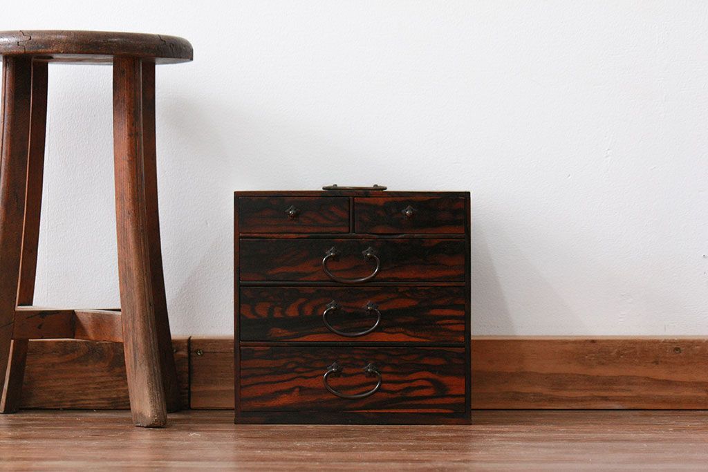 アンティーク家具　古民具・骨董 イタミ有り　総黒柿材無垢　上質な小引き出し
