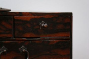 アンティーク家具　古民具・骨董 イタミ有り　総黒柿材無垢　上質な小引き出し