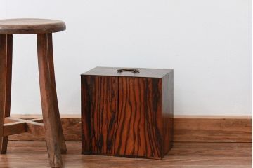 アンティーク家具　古民具・骨董 イタミ有り　総黒柿材無垢　上質な小引き出し