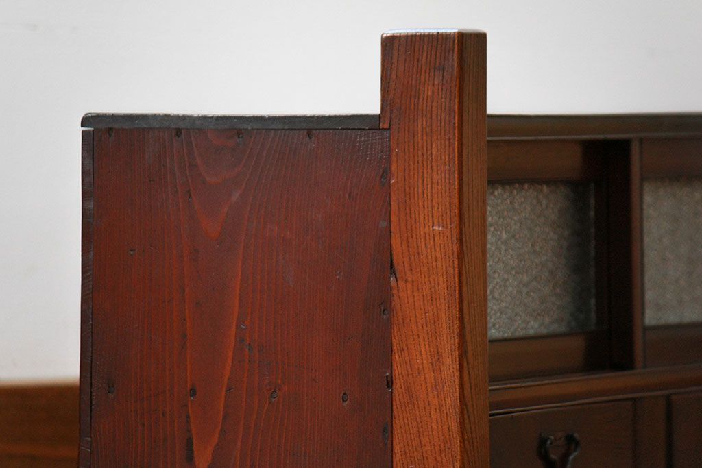 アンティーク家具　古民具・骨董 ダイヤガラス入りの小さな置き床(置床、ローボード)