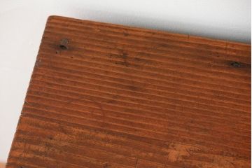 アンティーク家具　アンティーク モールガラス入りの小振りなサイドテーブル(1)　(収納棚)