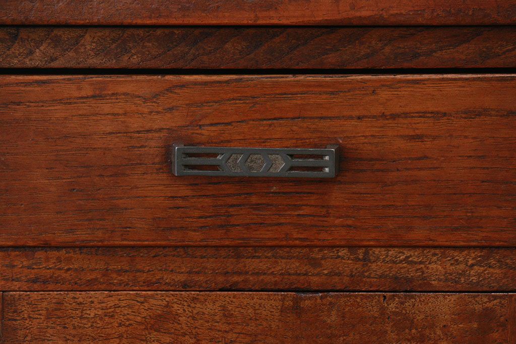 アンティーク家具　アンティーク モールガラス入りの小振りなサイドテーブル(1)　(収納棚)