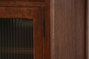 アンティーク家具　アンティーク モールガラス入りの小振りなサイドテーブル(1)　(収納棚)