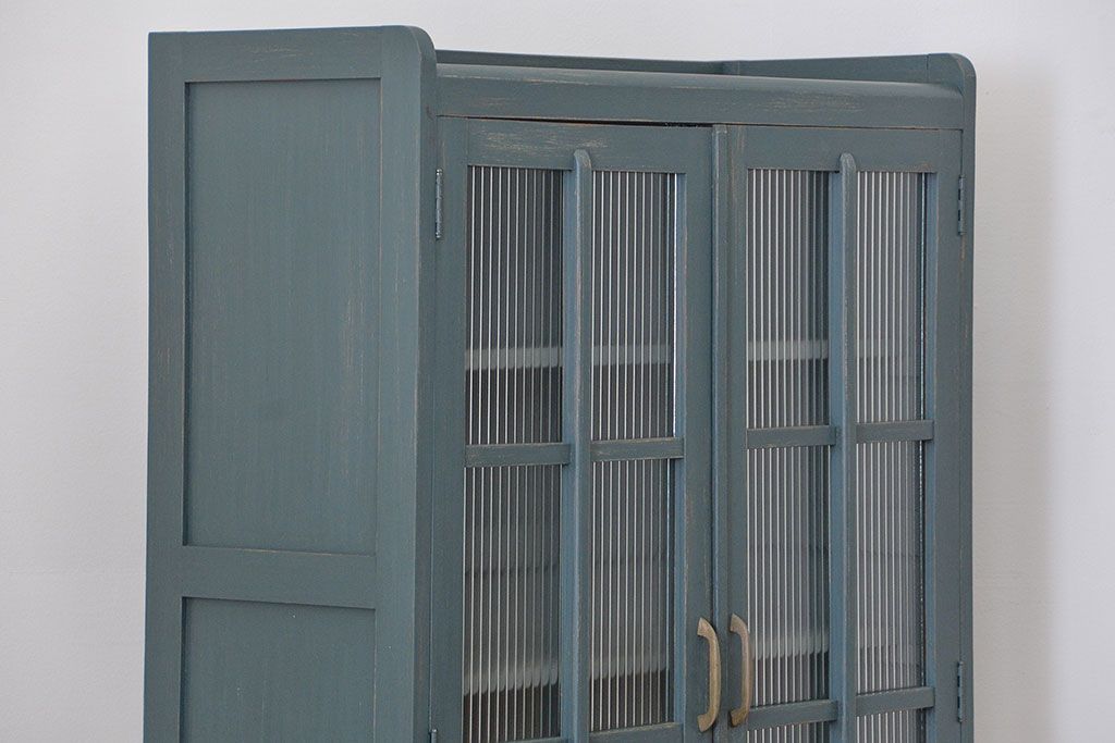 アンティーク家具　アンティークペイント　モールガラス入りの大きなブックケース(本箱、収納棚)