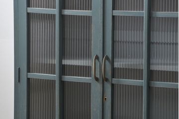 アンティーク家具　アンティークペイント　モールガラス入りの大きなブックケース(本箱、収納棚)