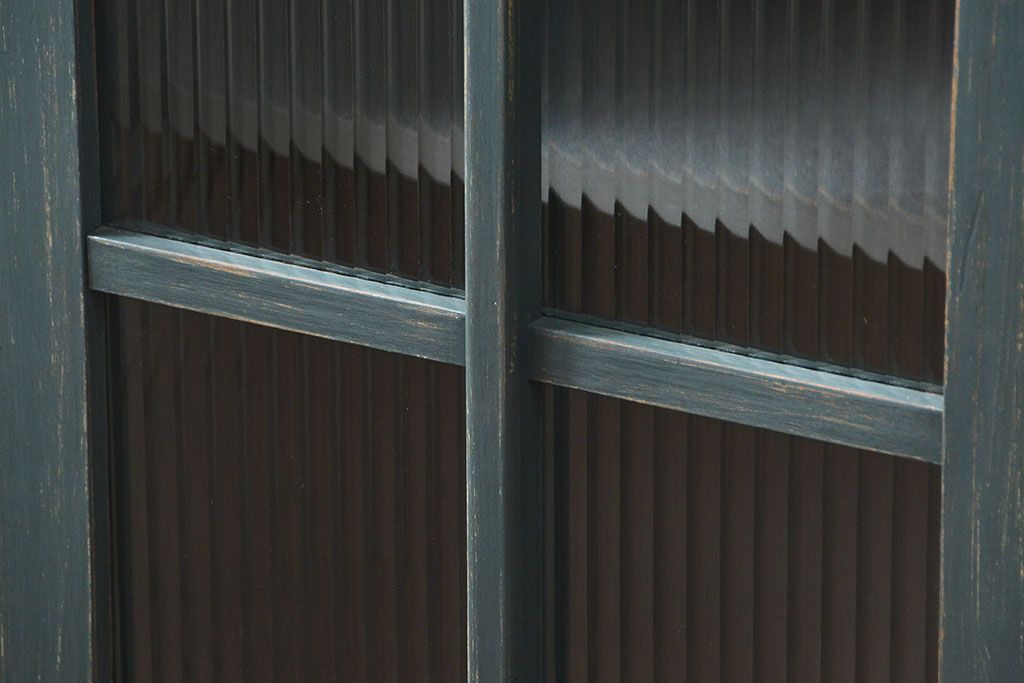 アンティーク家具　アンティークペイント　モールガラス入りの大きなブックケース(本箱、収納棚)