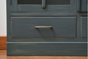 アンティーク家具　アンティークペイント　モールガラス入りの大きなブックケース(本箱、収納棚)