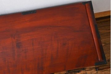 アンティーク家具　古民具・骨董 前面欅材　金具の立派な　五丁引き　上手庄内箪笥(時代箪笥)