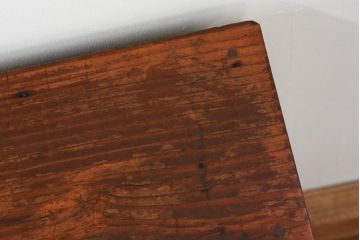 アンティーク家具　アンティーク モールガラス入りの小振りなサイドテーブル(2)　(収納棚)