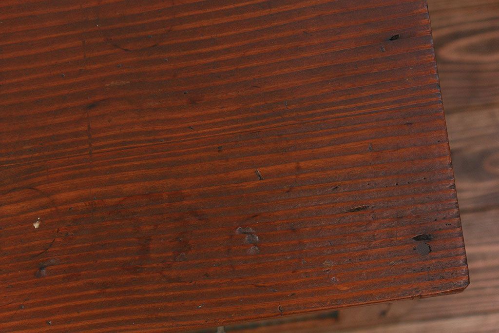 アンティーク家具　アンティーク モールガラス入りの小振りなサイドテーブル(2)　(収納棚)