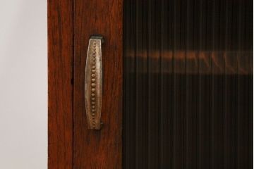 アンティーク家具　アンティーク モールガラス入りの小振りなサイドテーブル(2)　(収納棚)