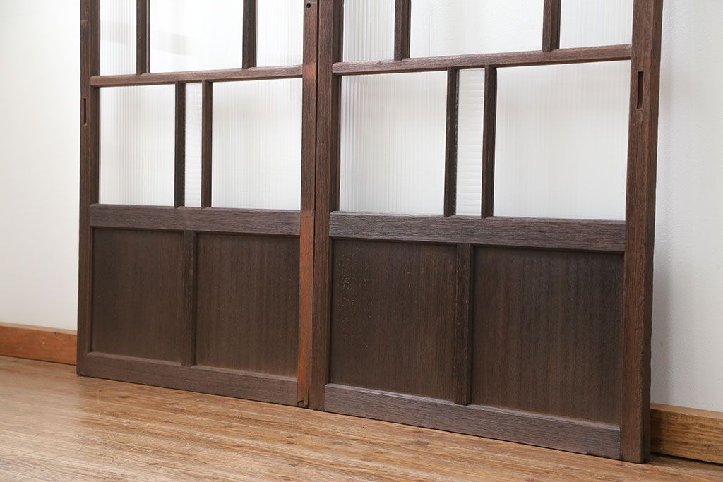 アンティーク モールガラス入りのレトロなガラス戸　2枚セット　(建具、引き戸)