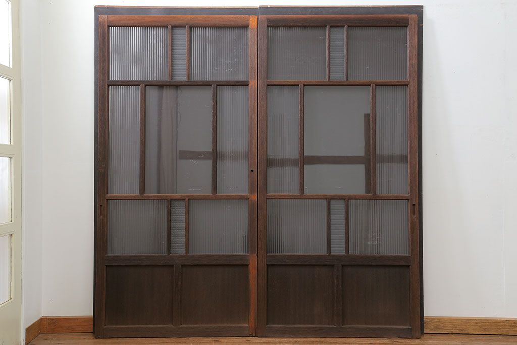 アンティーク モールガラス入りのレトロなガラス戸　2枚セット　(建具、引き戸)