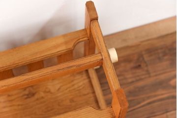 レトロ家具　昭和レトロ レトロなデザインのかわいいマガジンラック