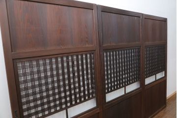 古民具・骨董 使い込まれた組子入りの格子帯戸　3枚セット(引き戸、和風建具)