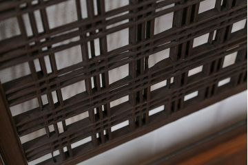 古民具・骨董 使い込まれた組子入りの格子帯戸　3枚セット(引き戸、和風建具)