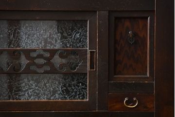 アンティーク家具　古民具・骨董 上品な結霜ガラス　4尺水屋箪笥　(食器棚、キャビネット)