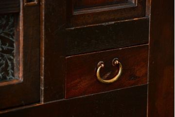 アンティーク家具　古民具・骨董 上品な結霜ガラス　4尺水屋箪笥　(食器棚、キャビネット)