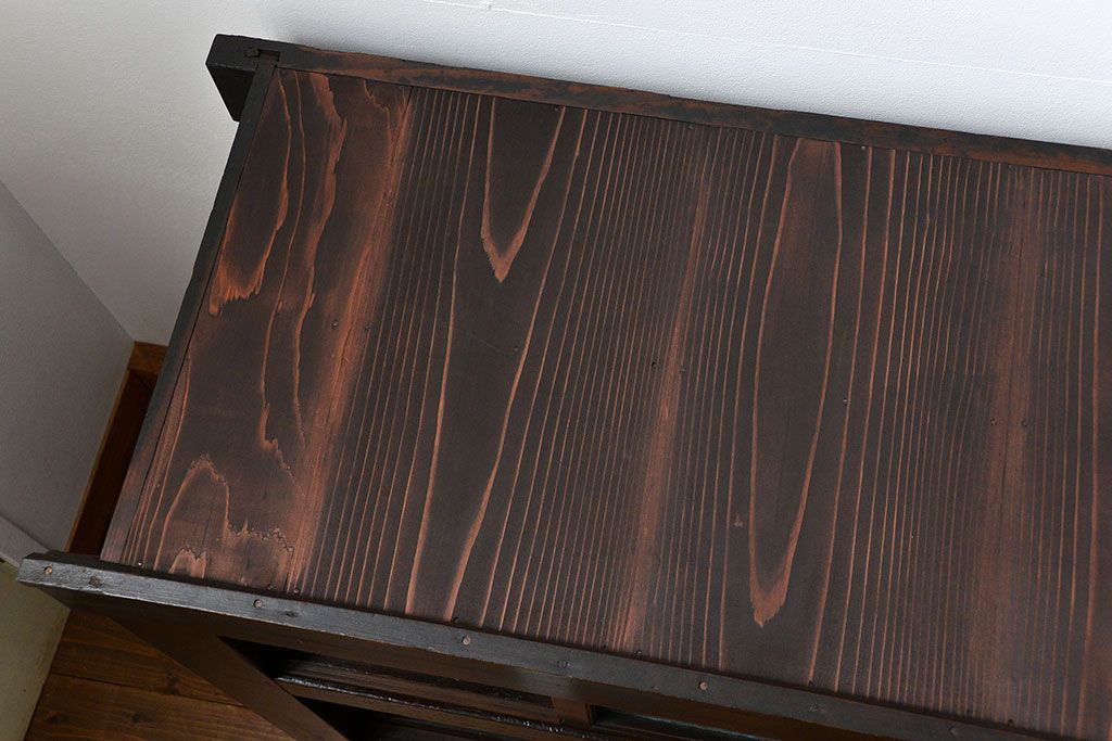 アンティーク家具　古民具・骨董 上品な結霜ガラス　4尺水屋箪笥　(食器棚、キャビネット)