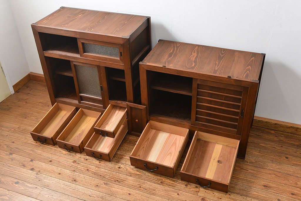 アンティーク家具　古民具・骨董 作りの良い　上品な3尺水屋箪笥　(食器棚、キャビネット)