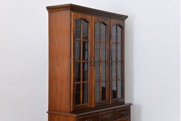 中古　カリモク　コロニアルシリーズ　食器棚(カップボード)