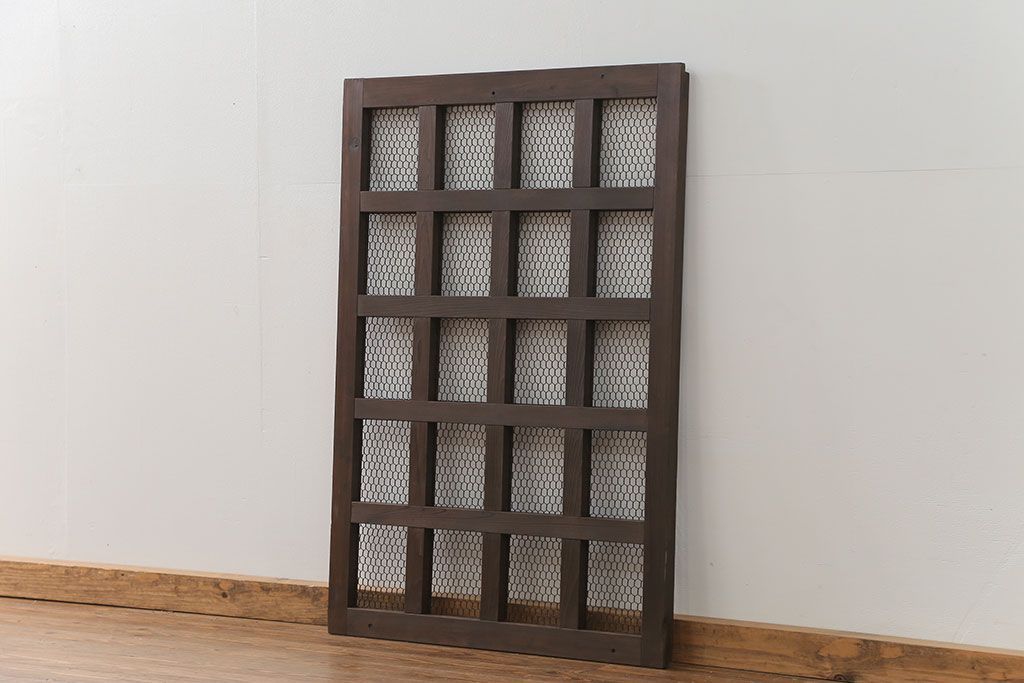 古民具・骨董 小さな金網付き格子窓　1枚(1)(格子戸、引き戸)