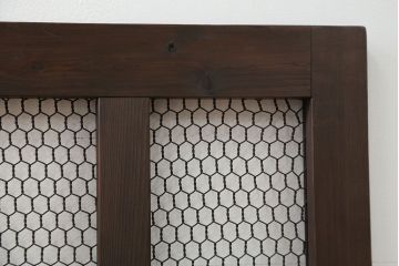 古民具・骨董 小さな金網付き格子窓　1枚(1)(格子戸、引き戸)