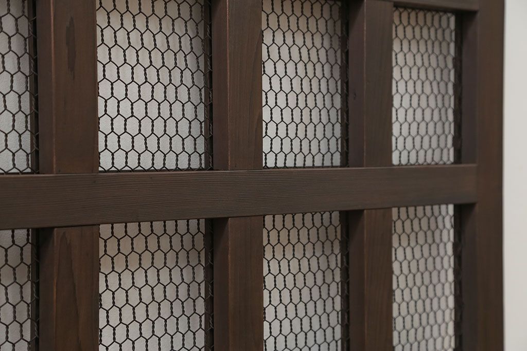 古民具・骨董 小さな金網付き格子窓　1枚(1)(格子戸、引き戸)