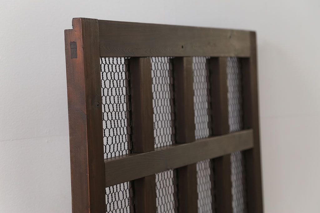 古民具・骨董 小さな金網付き格子窓　1枚(1)(格子戸、引き戸)