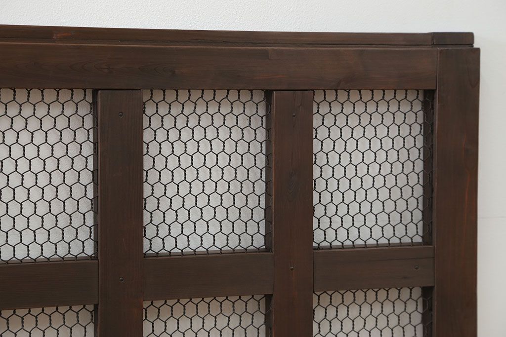 古民具・骨董 小さな金網付き格子窓　1枚(1)(格子戸、引き戸)