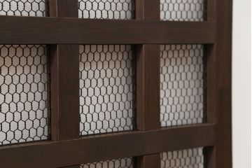 古民具・骨董 小さな金網付き格子窓　1枚(2)(格子戸、引き戸)