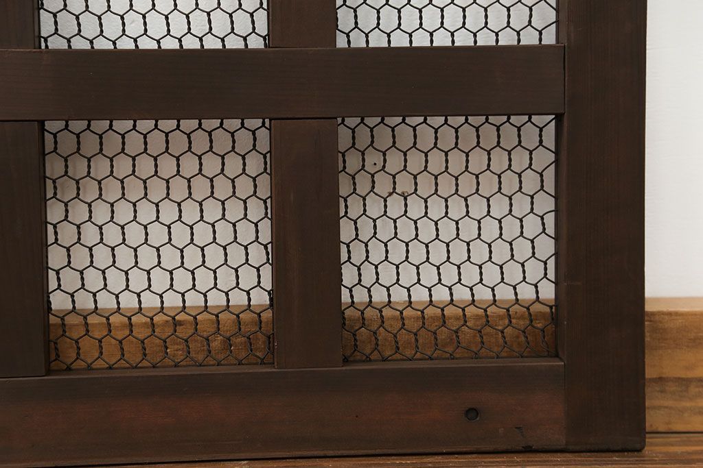 古民具・骨董 小さな金網付き格子窓　1枚(2)(格子戸、引き戸)
