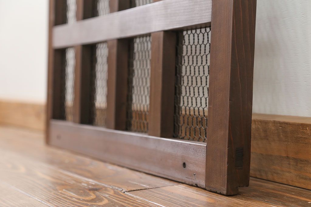 古民具・骨董 小さな金網付き格子窓　1枚(2)(格子戸、引き戸)