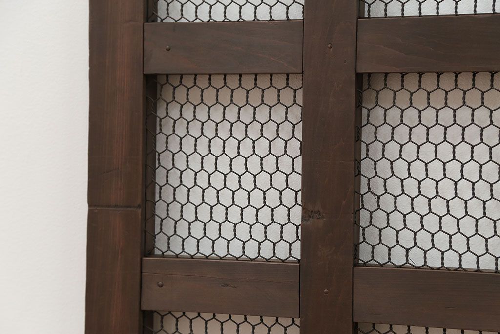 古民具・骨董 小さな金網付き格子窓　1枚(2)(格子戸、引き戸)