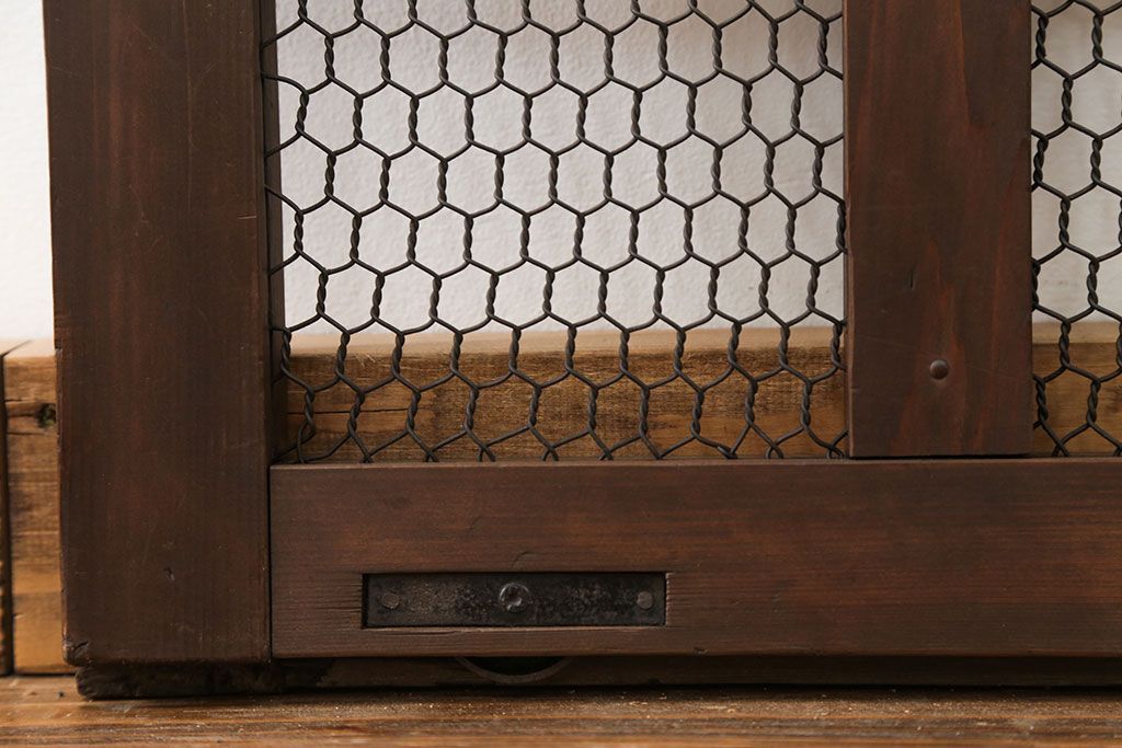 古民具・骨董 小さな金網付き格子窓　1枚(2)(格子戸、引き戸)