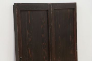 古民具・骨董 使い込まれた小さな板戸　2枚セット(引き戸、和風建具)