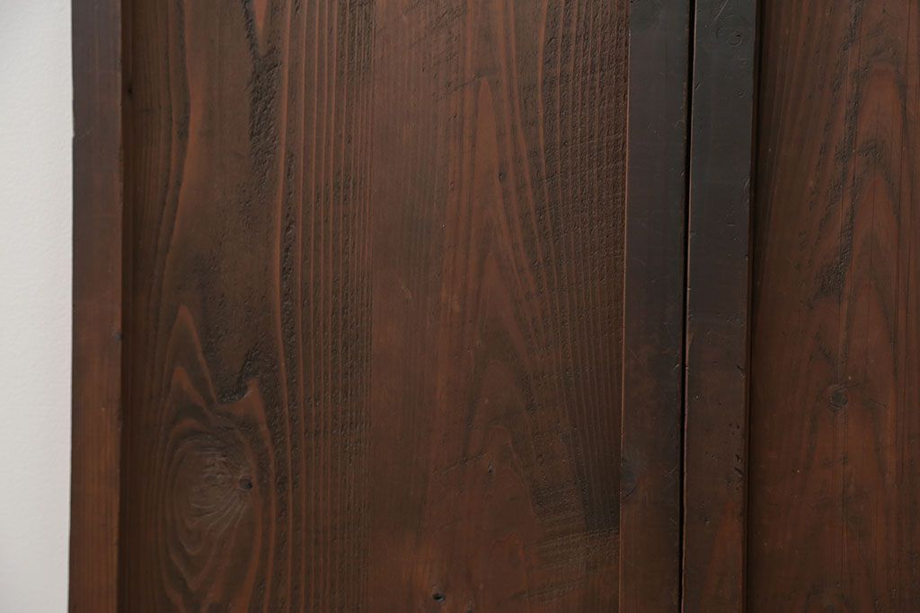 古民具・骨董 使い込まれた小さな板戸　2枚セット(引き戸、和風建具)