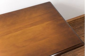 中古　カリモク　コロニアルシリーズ　ダイニングテーブル